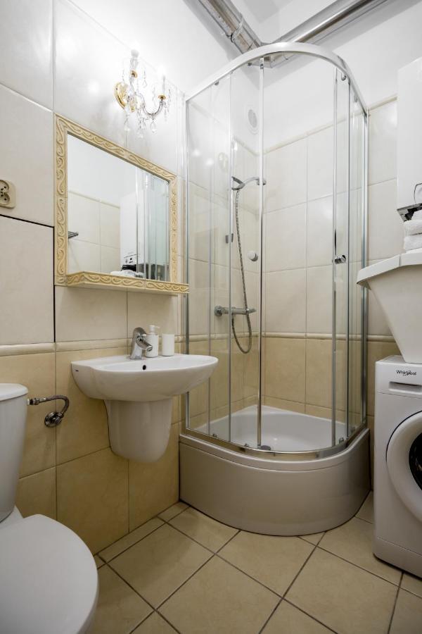 Center Apartment Lublin Bagian luar foto
